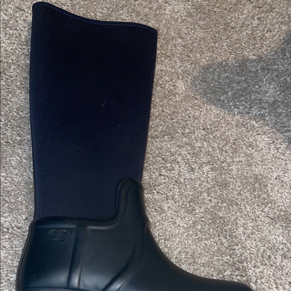 Tory Burch boots size 6 never worn before - Picture 2 of 2